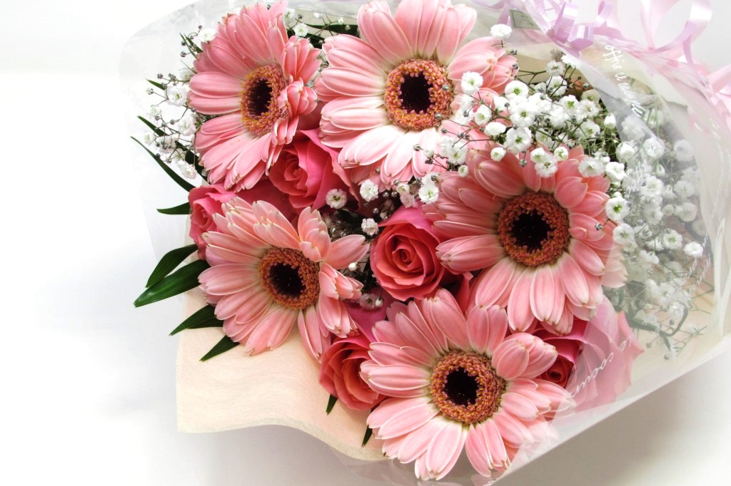 ピンクのガーベラと薔薇とかすみ草の花束 Sugar Flowerexpress Com