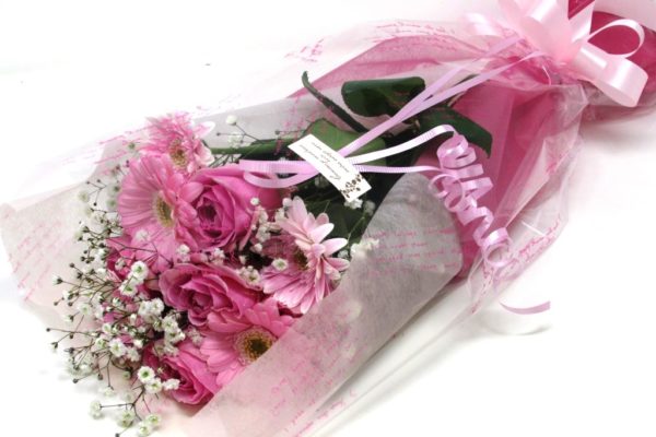 ピンクのガーベラと薔薇とかすみ草の花束 Sugar ピンクのガーベラと薔薇とかすみ草の花束 Flowerexpress Com